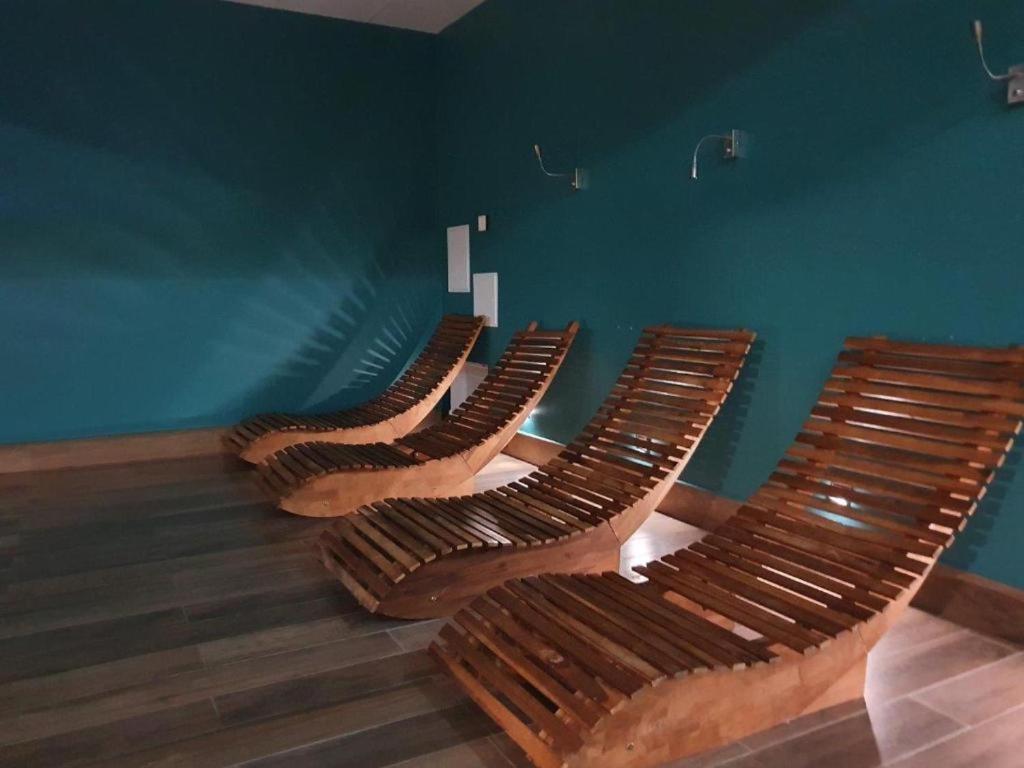 Dwie Sosny Apartamenty Przy Plazy - Sauna, Jacuzzi, Silownia, Bawialnia - 365Pam أوسترونيه مورسكية المظهر الخارجي الصورة