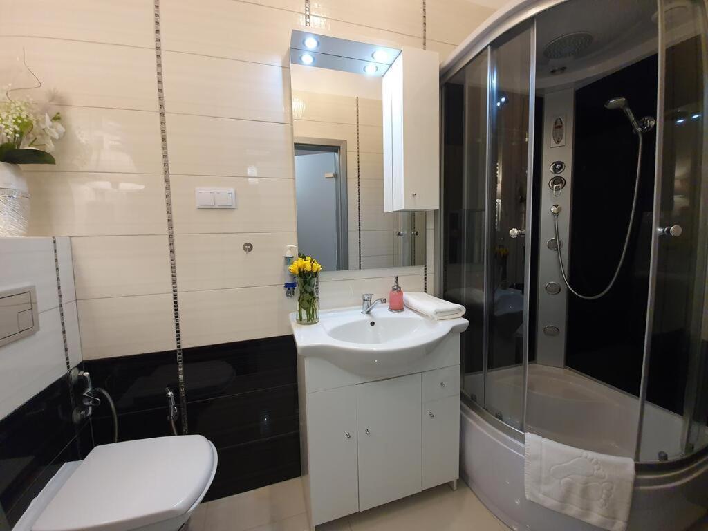 Dwie Sosny Apartamenty Przy Plazy - Sauna, Jacuzzi, Silownia, Bawialnia - 365Pam أوسترونيه مورسكية المظهر الخارجي الصورة